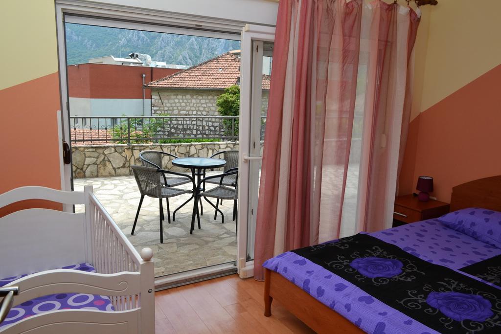 Apartments Villa Marta - Begovic Kotor Luaran gambar