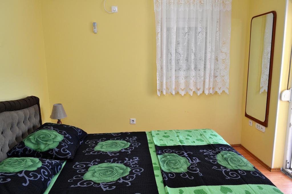 Apartments Villa Marta - Begovic Kotor Luaran gambar