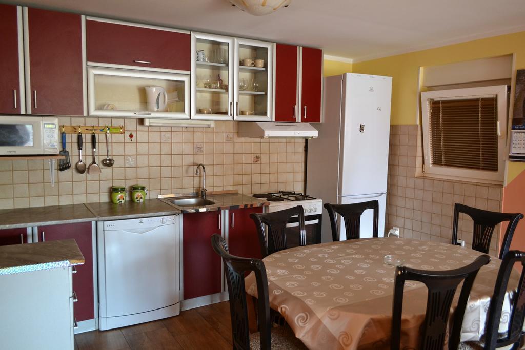 Apartments Villa Marta - Begovic Kotor Luaran gambar