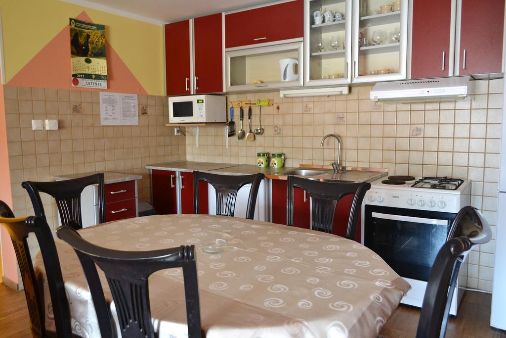 Apartments Villa Marta - Begovic Kotor Luaran gambar