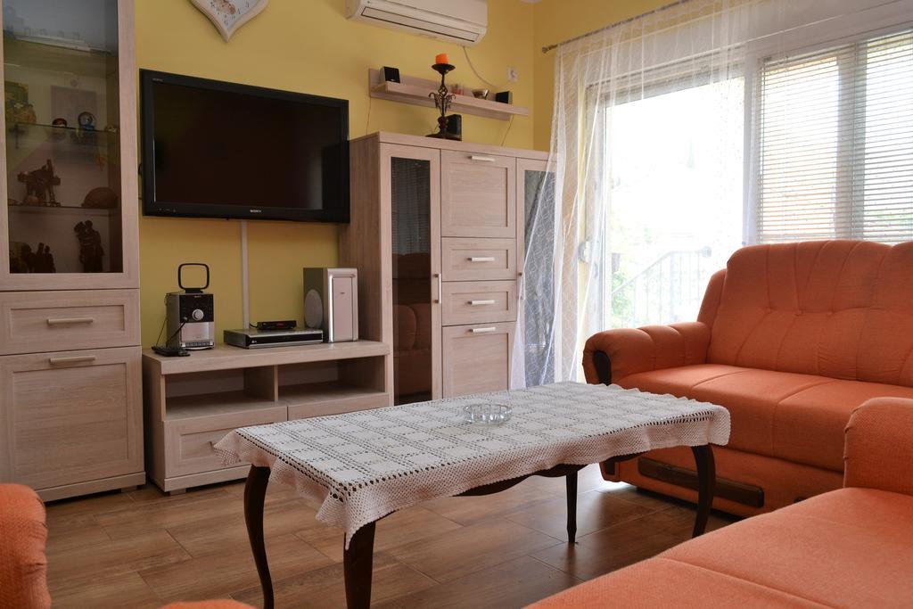 Apartments Villa Marta - Begovic Kotor Luaran gambar