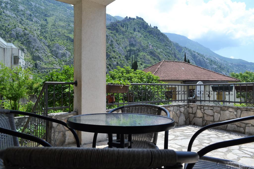 Apartments Villa Marta - Begovic Kotor Luaran gambar