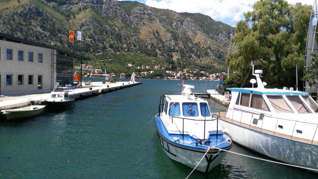Apartments Villa Marta - Begovic Kotor Luaran gambar