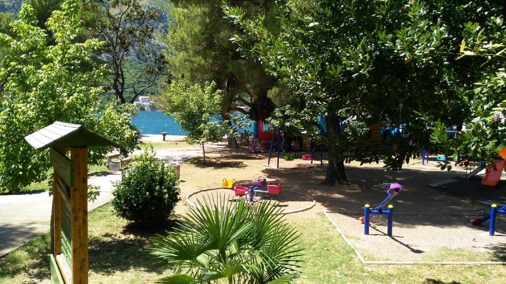 Apartments Villa Marta - Begovic Kotor Luaran gambar